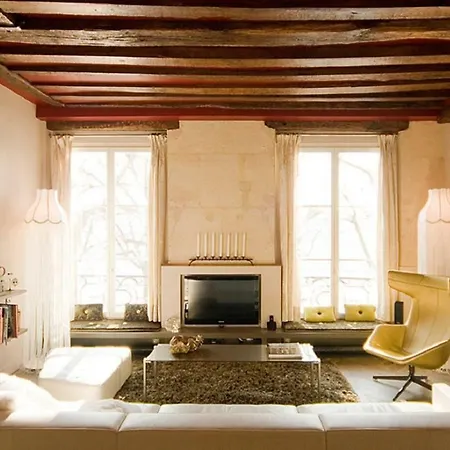 Quai Du Louvre In Apartamento